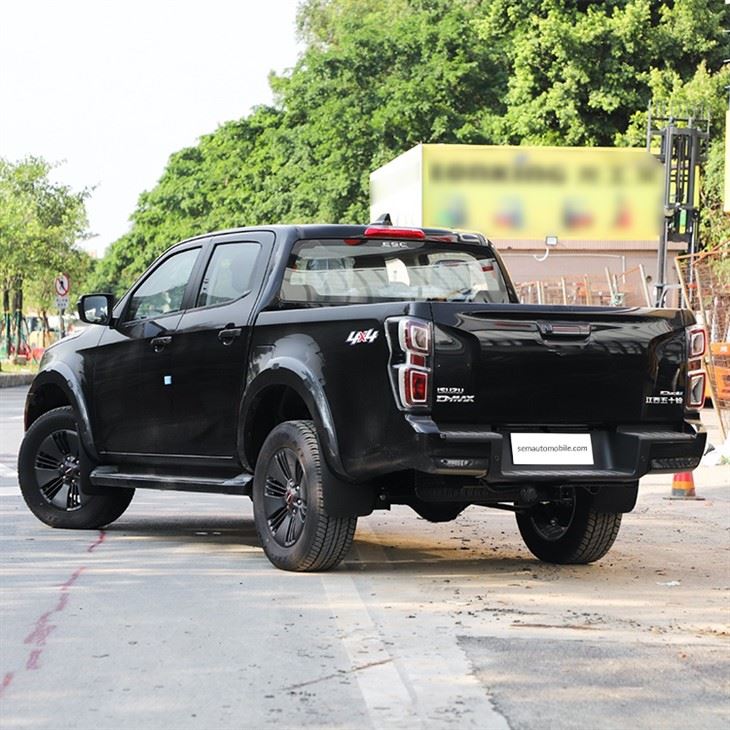 Isuzu D-MAX Lingtuo Pickup Truck