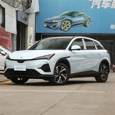 Arcfox Alpha T5 közepes méretű, teljesen elektromos SUV