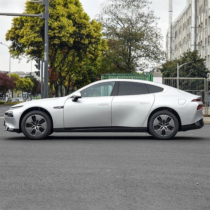 2023 Xpeng P7i Pure Electric Vehicle 