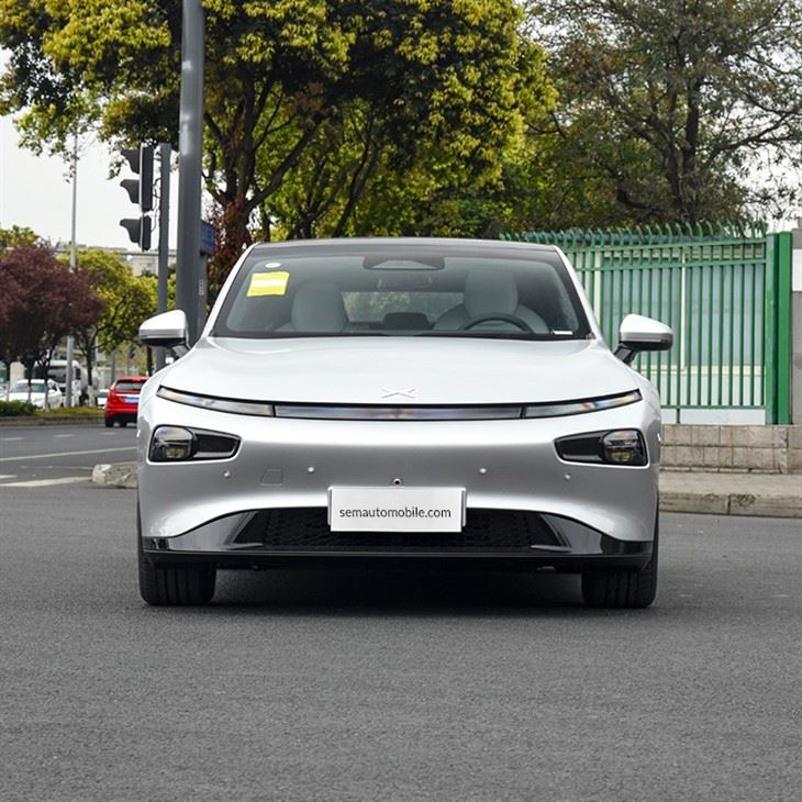Xpeng P7 P7I 550 PRO 4 Doors 5 Seats electric car